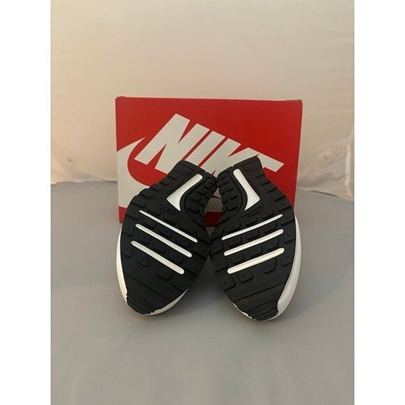 Nike MD valiant white black running shoes mens shoes size 7 CN8558 100 - Picture 4 of 5